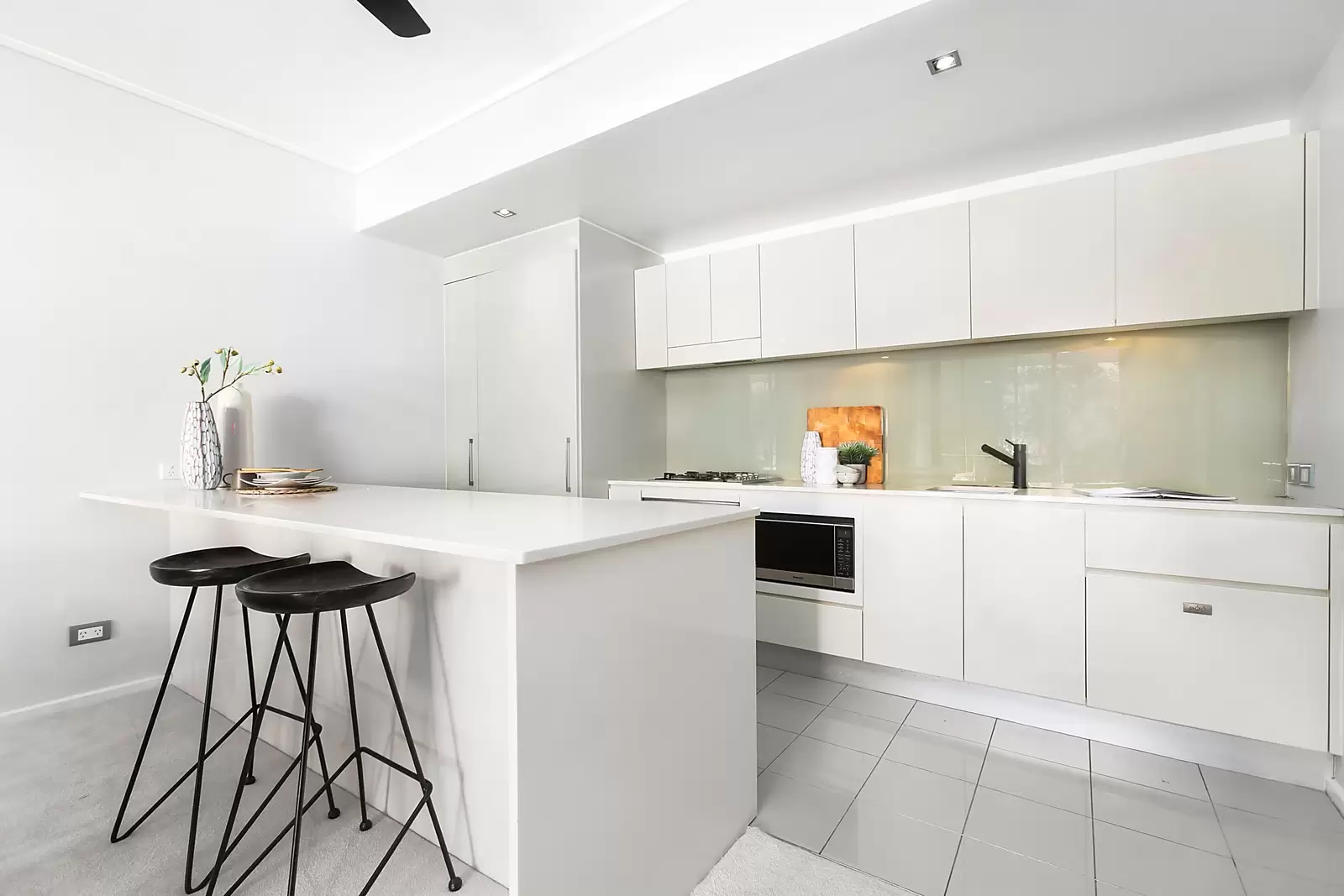 B206/106 Brook Street, Coogee Sold by Sydney Sotheby's International Realty - image 3