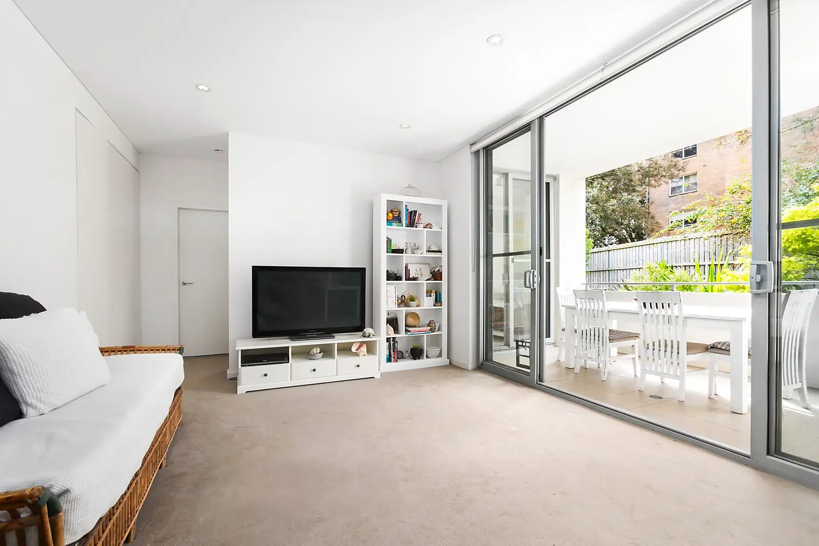 25/2-20 Gumara Street, Randwick Sold by Sydney Sotheby's International Realty - image 2