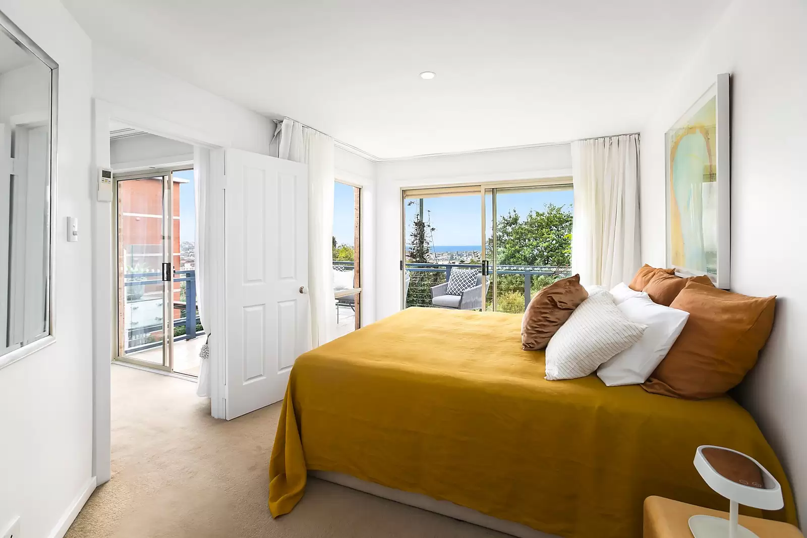 30 Moore Street, Bondi Sold by Sydney Sotheby's International Realty - image 3