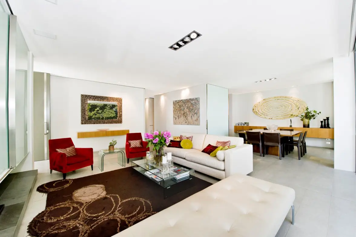74B New Beach Road, Darling Point Sold by Sydney Sotheby's International Realty - image 2