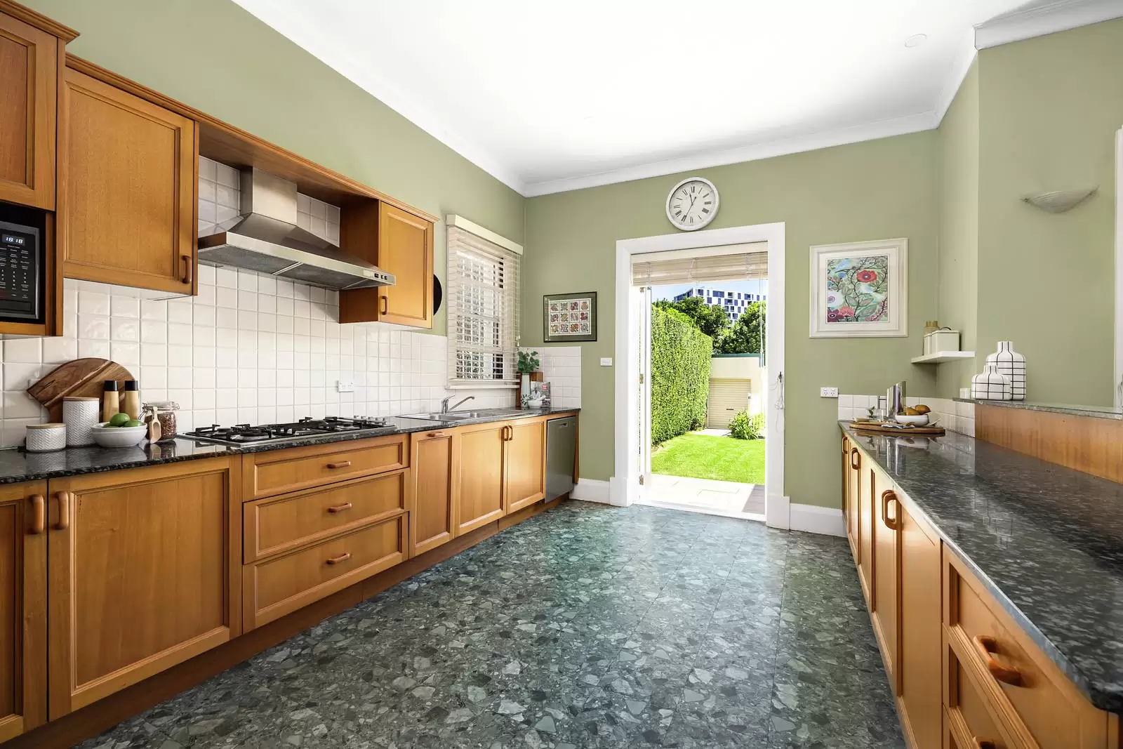 16 Ingram Street, Kensington Sold by Sydney Sotheby's International Realty - image 7