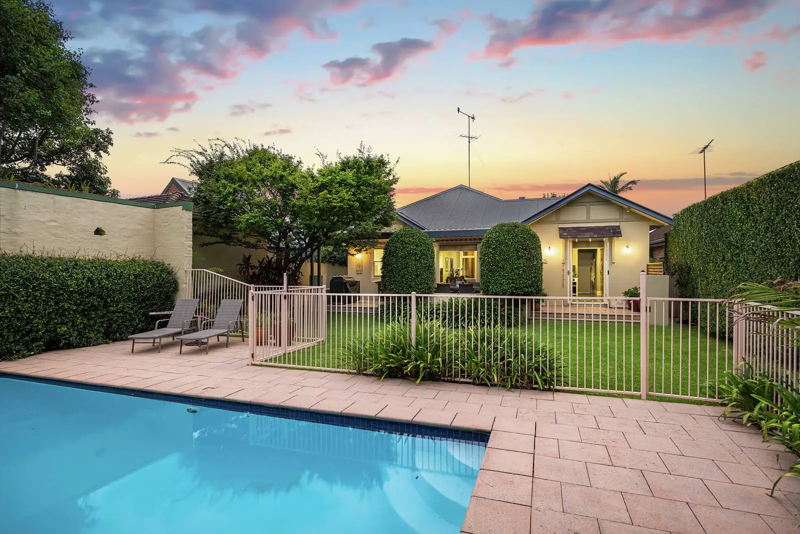 16 Ingram Street, Kensington Sold by Sydney Sotheby's International Realty - image 1