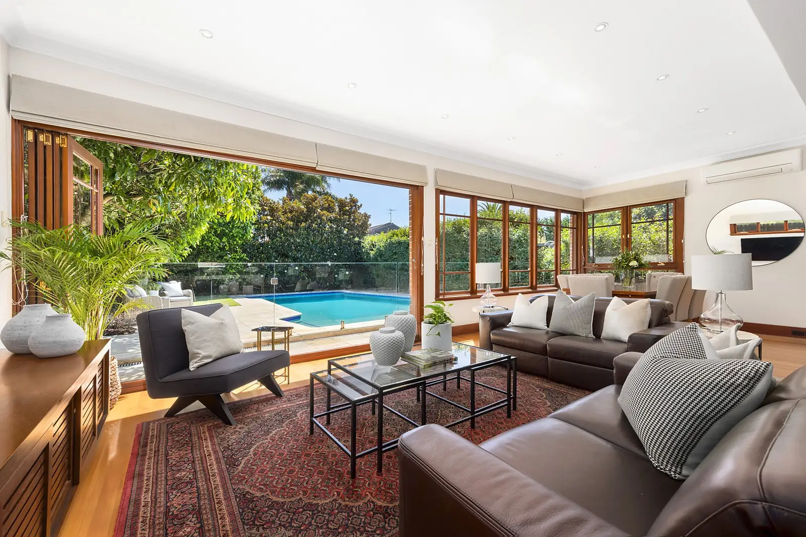 48 Mooramie Avenue, Kensington Sold by Sydney Sotheby's International Realty - image 2