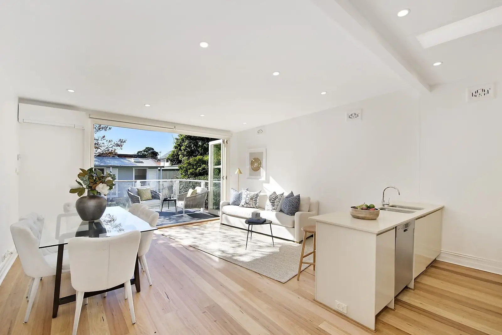 18 Grosvenor Street, Kensington Sold by Sydney Sotheby's International Realty - image 2