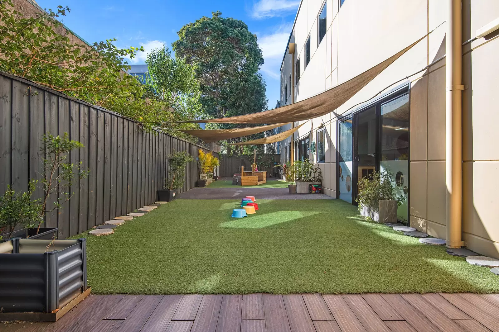 3 Chaplin Drive, Lane Cove West Sold by Sydney Sotheby's International Realty - image 6