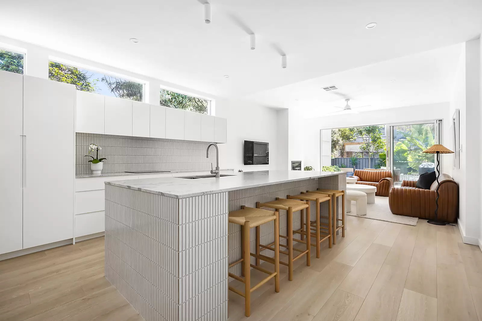88 Mons Avenue, Maroubra Sold by Sydney Sotheby's International Realty - image 4