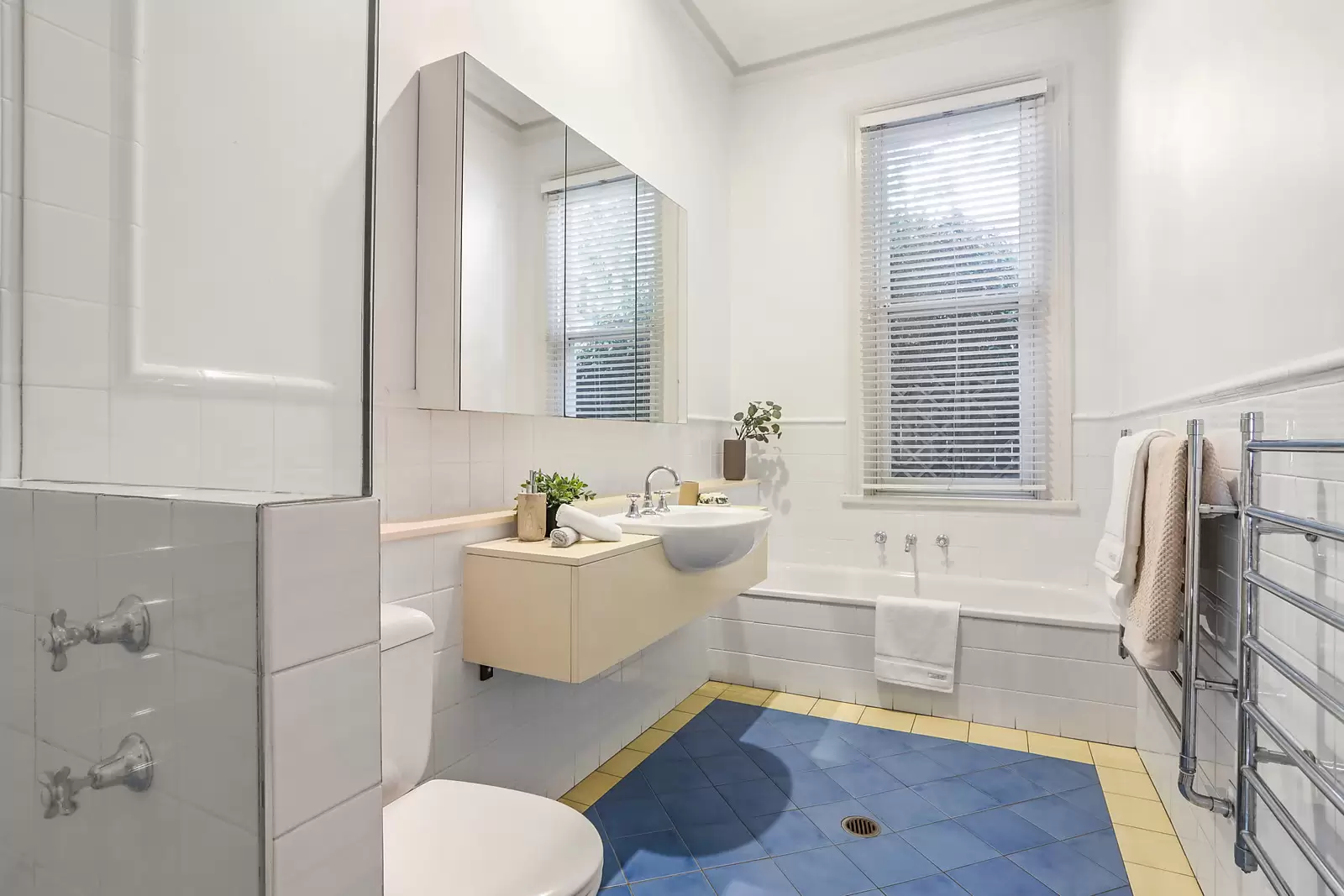 84 Doncaster Avenue, Kensington Sold by Sydney Sotheby's International Realty - image 9