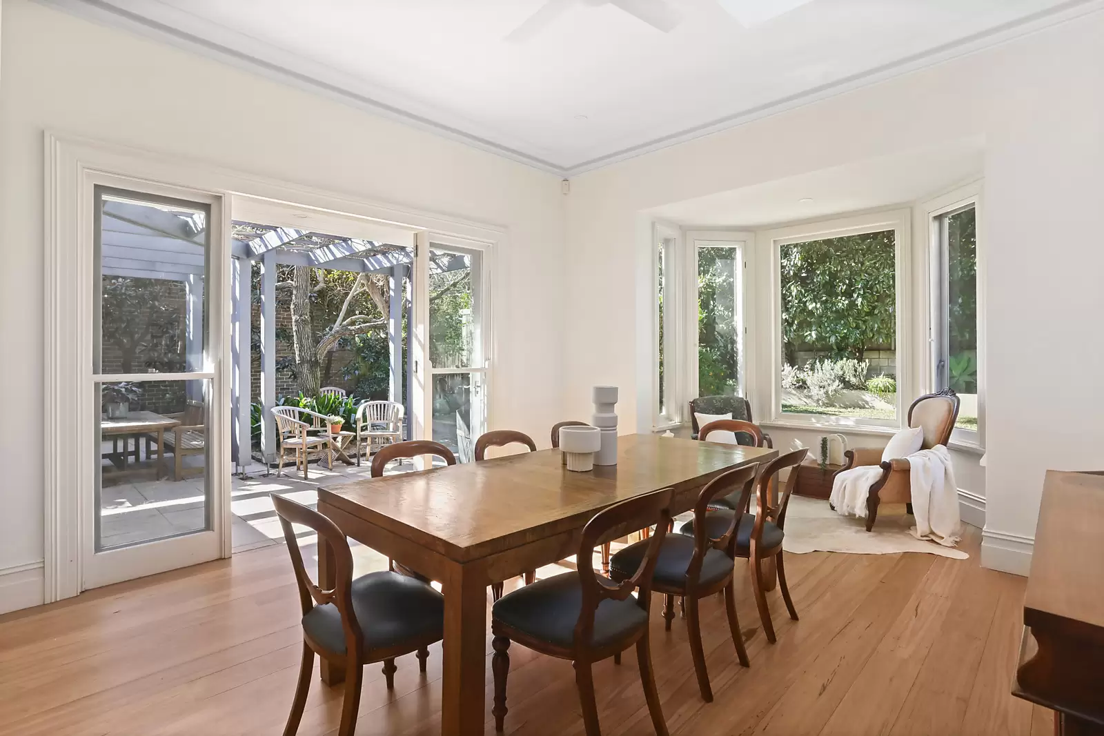 84 Doncaster Avenue, Kensington Sold by Sydney Sotheby's International Realty - image 3