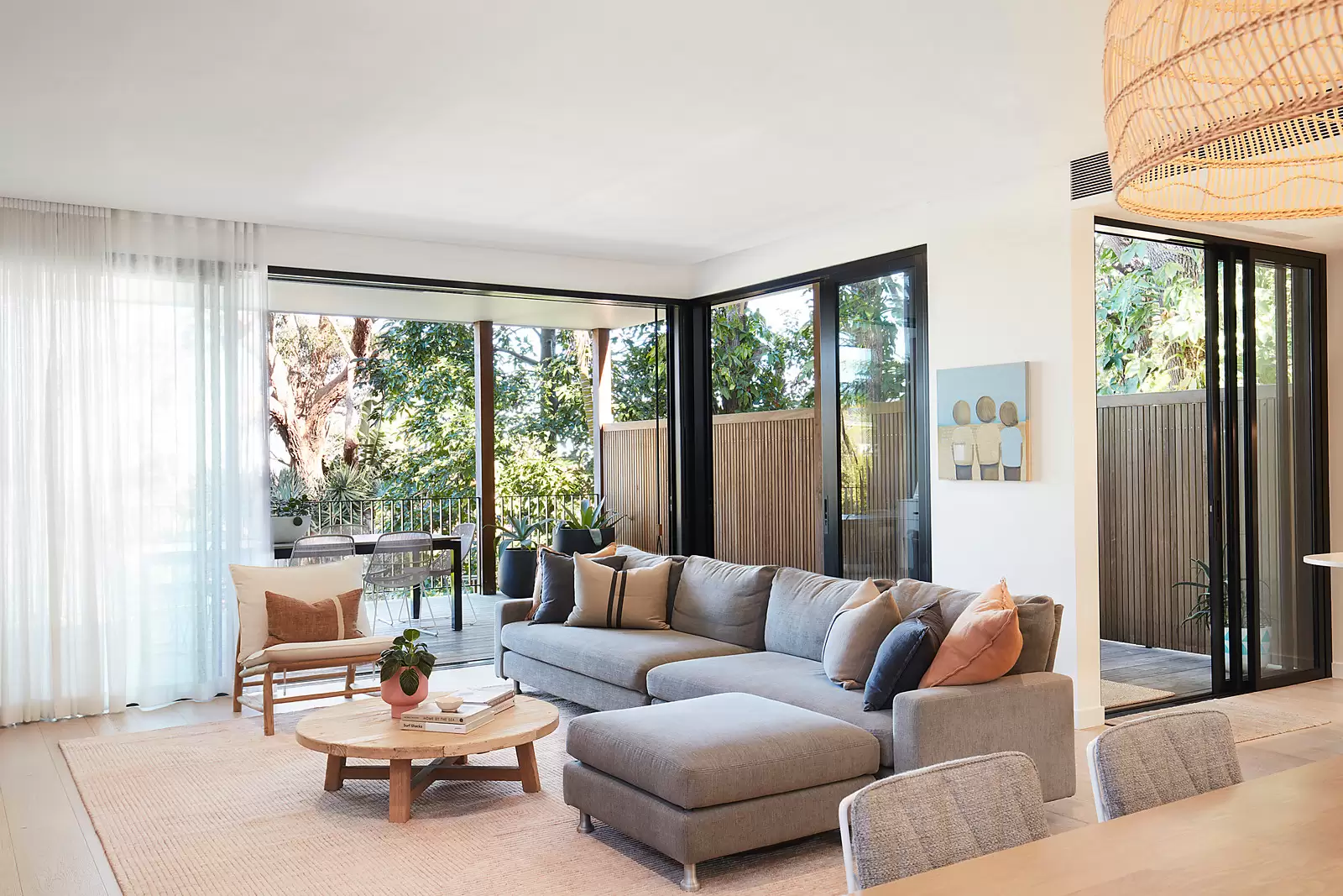 245 Rainbow Street, South Coogee Sold by Sydney Sotheby's International Realty - image 2
