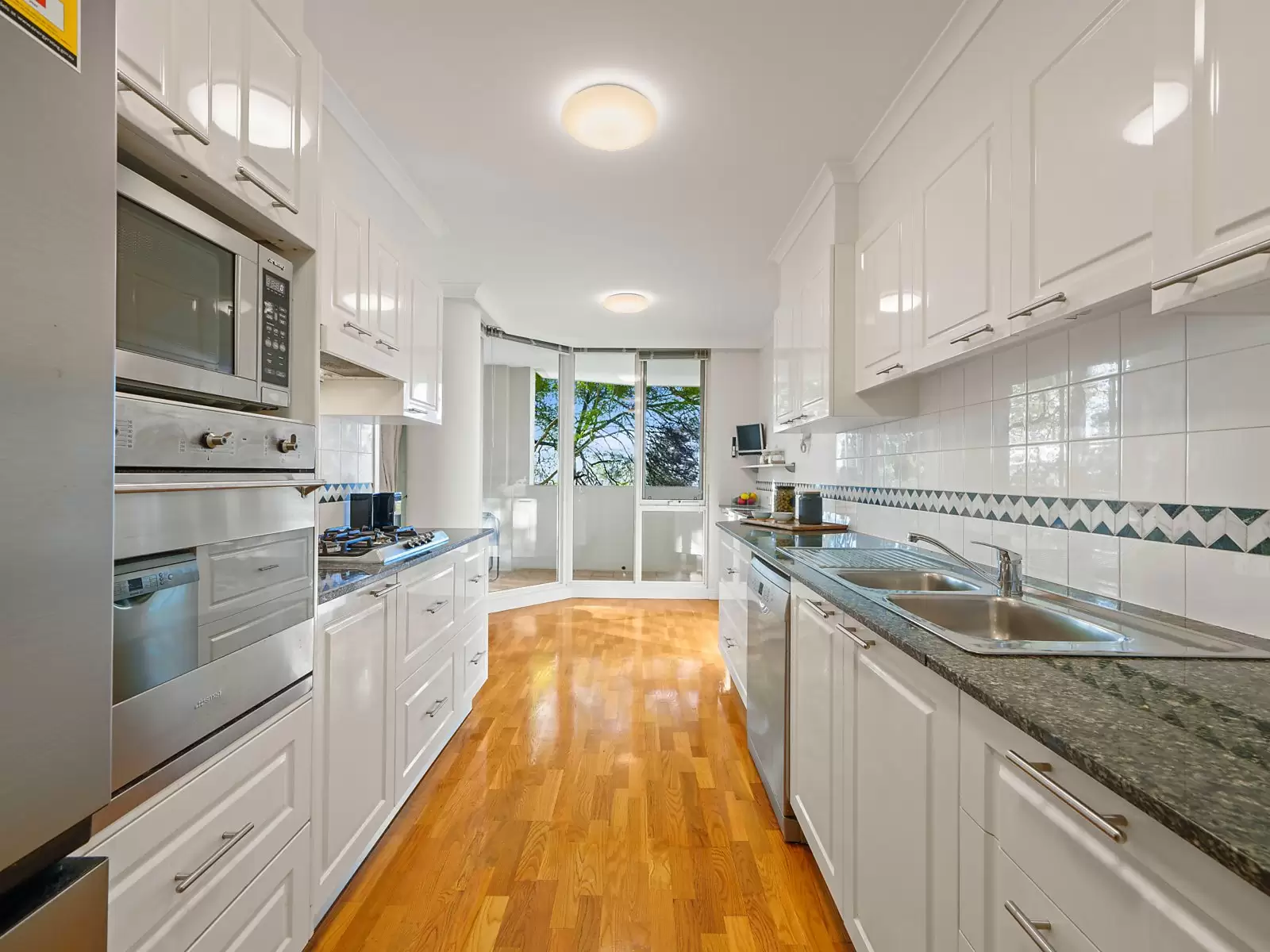 29A/2 Brady Street, Mosman Sold by Sydney Sotheby's International Realty - image 3