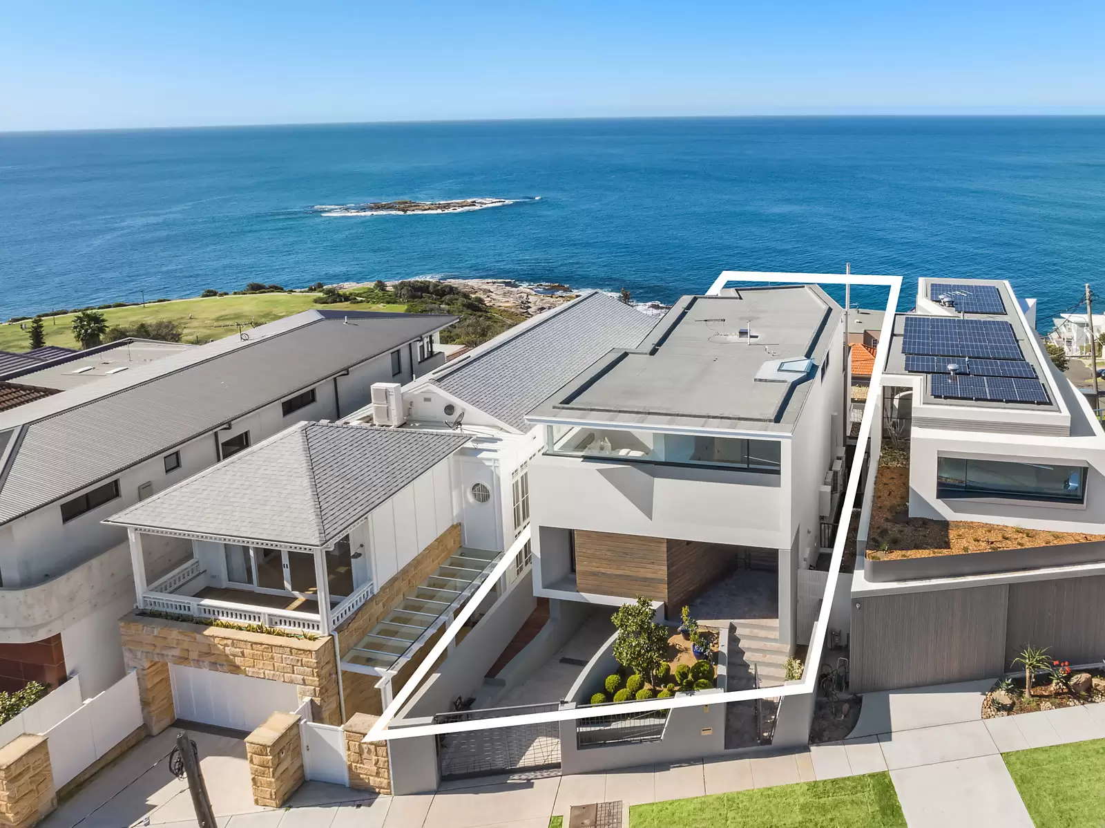 11 Denning Street, South Coogee Sold by Sydney Sotheby's International Realty - image 3