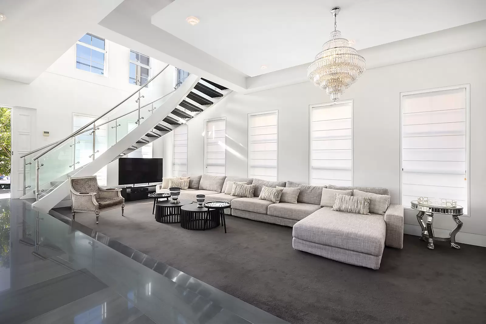 33 Day Avenue, Kensington Sold by Sydney Sotheby's International Realty - image 1
