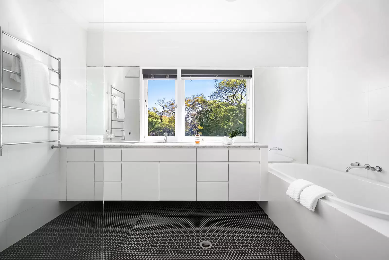 16 Eastern Avenue, Kensington Sold by Sydney Sotheby's International Realty - image 10