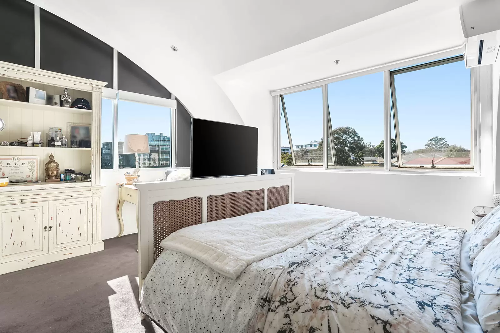 27/8-14 Brumby Street, Surry Hills Sold by Sydney Sotheby's International Realty - image 6