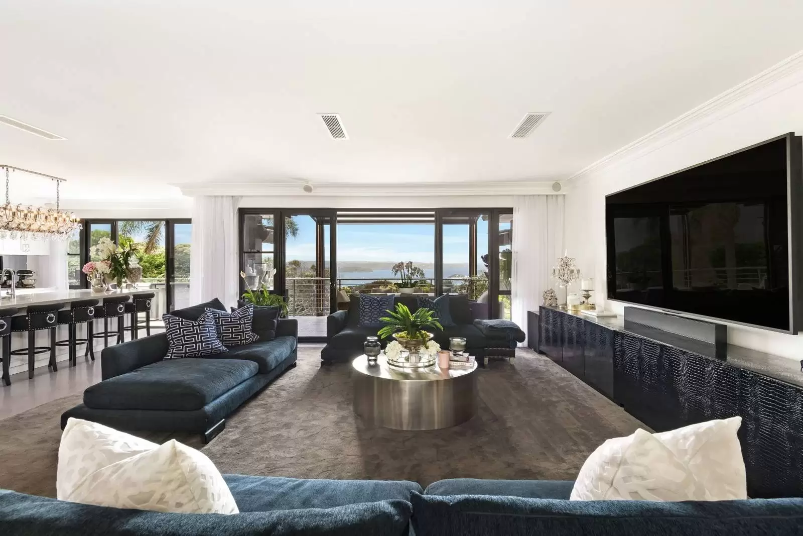 63A New South Head Road, Vaucluse Leased by Sydney Sotheby's International Realty - image 2