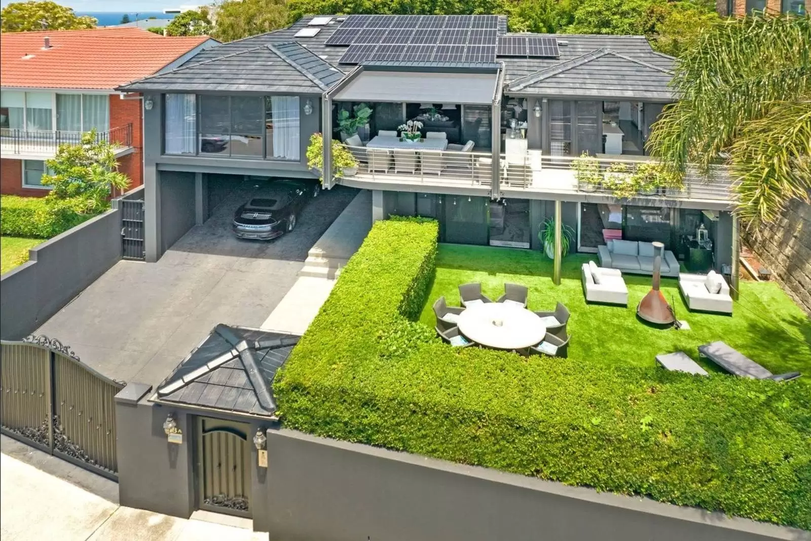 63A New South Head Road, Vaucluse Leased by Sydney Sotheby's International Realty - image 1