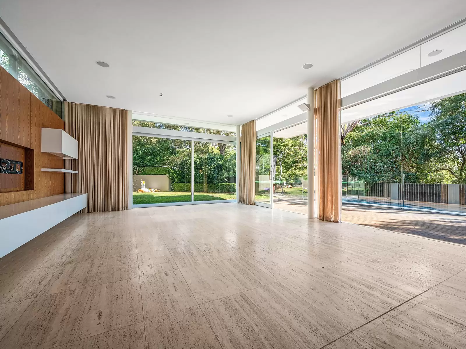 20 Fitzwilliam Road, Vaucluse Sold by Sydney Sotheby's International Realty - image 3