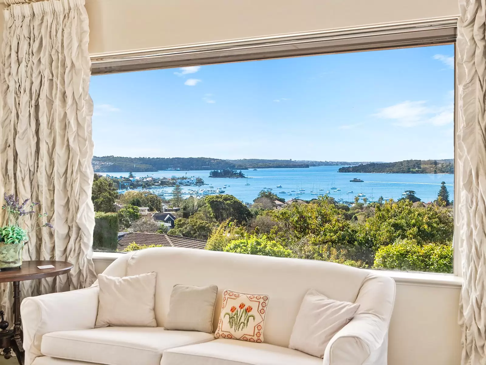 24A Drumalbyn Road, Bellevue Hill Sold by Sydney Sotheby's International Realty - image 3