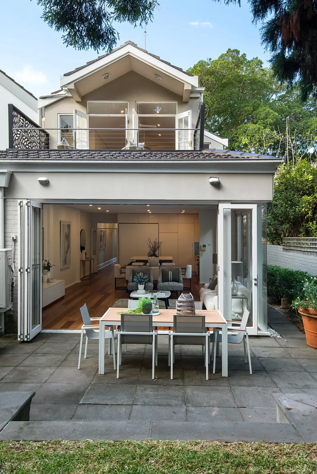 15 Roslyndale Avenue, Woollahra Sold by Sydney Sotheby's International Realty - image 13