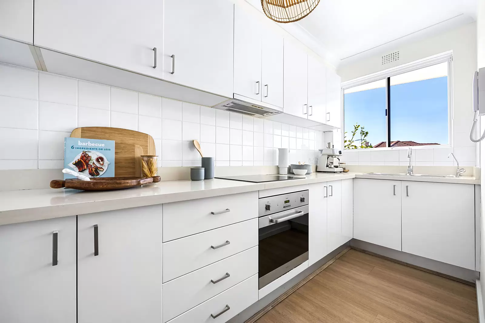 4/23-25 Vicar Street, Coogee Sold by Sydney Sotheby's International Realty - image 4