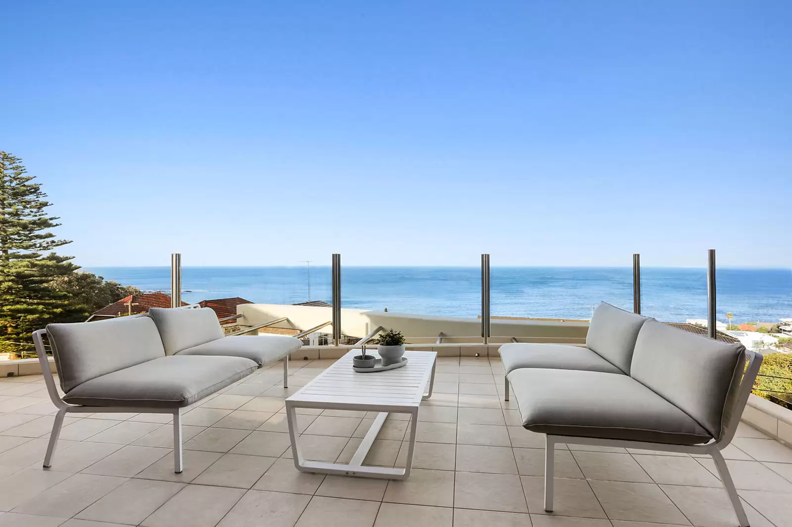 68 Denning Street, South Coogee Sold by Sydney Sotheby's International Realty - image 2