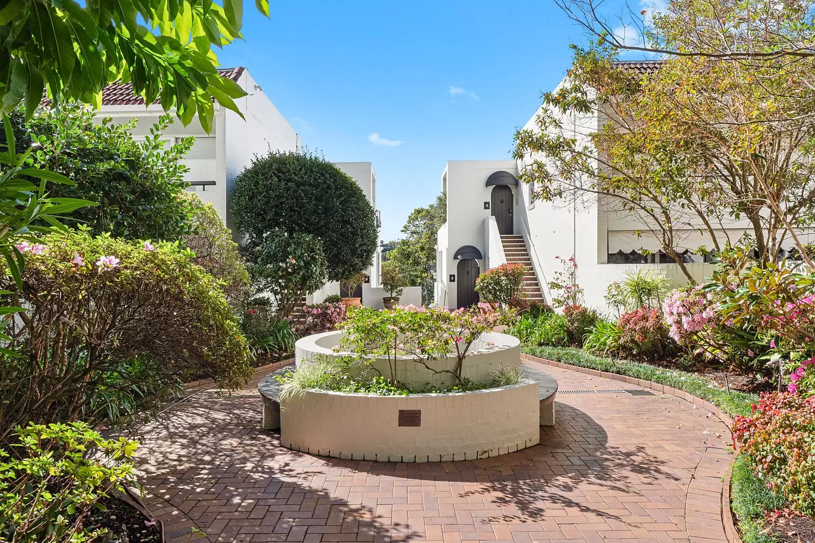 19/339-341 Edgecliff Road, Edgecliff Sold by Sydney Sotheby's International Realty - image 2