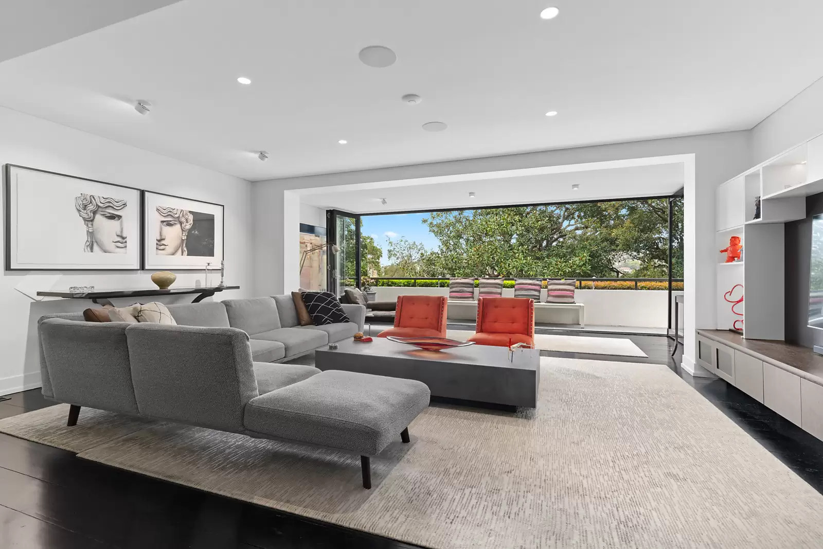 19/339-341 Edgecliff Road, Edgecliff Sold by Sydney Sotheby's International Realty - image 1