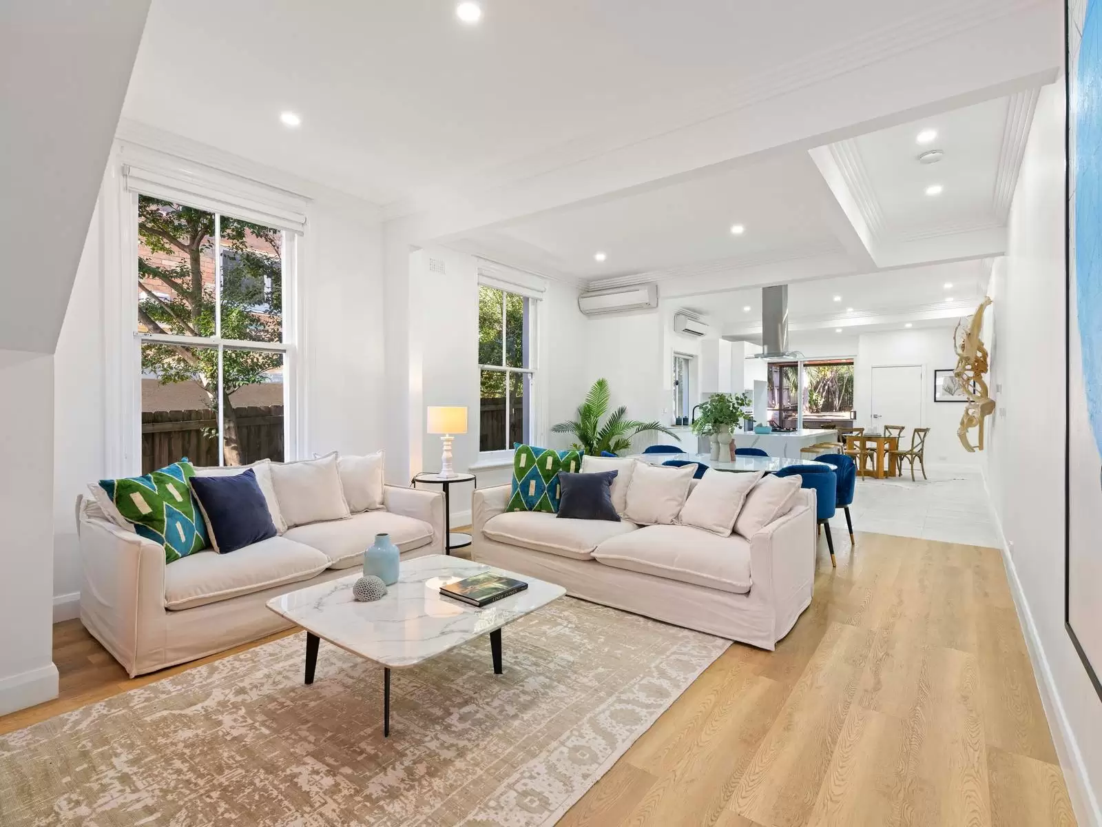 66 Simpson, Bondi Beach Leased by Sydney Sotheby's International Realty - image 1