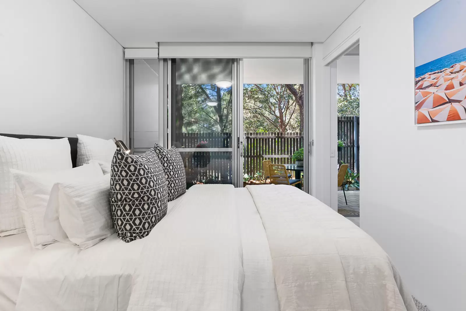 3/142-144 Francis Street, Bondi Beach Sold by Sydney Sotheby's International Realty - image 8