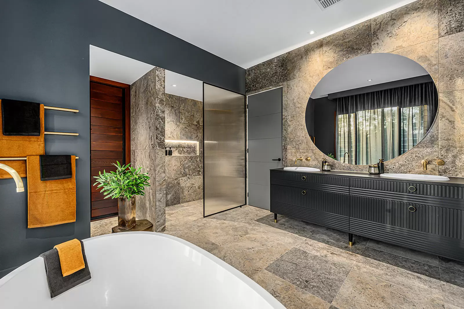 48 Huntington Drive, Maudsland Sold by Sydney Sotheby's International Realty - image 12