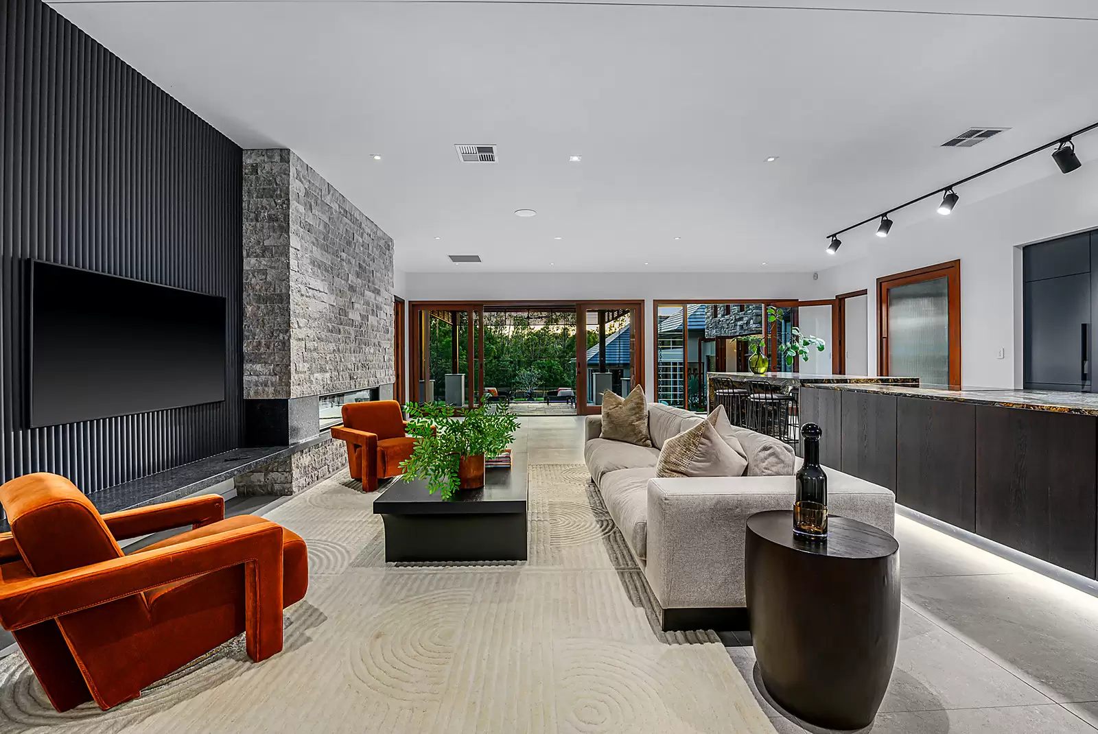 48 Huntington Drive, Maudsland Sold by Sydney Sotheby's International Realty - image 5