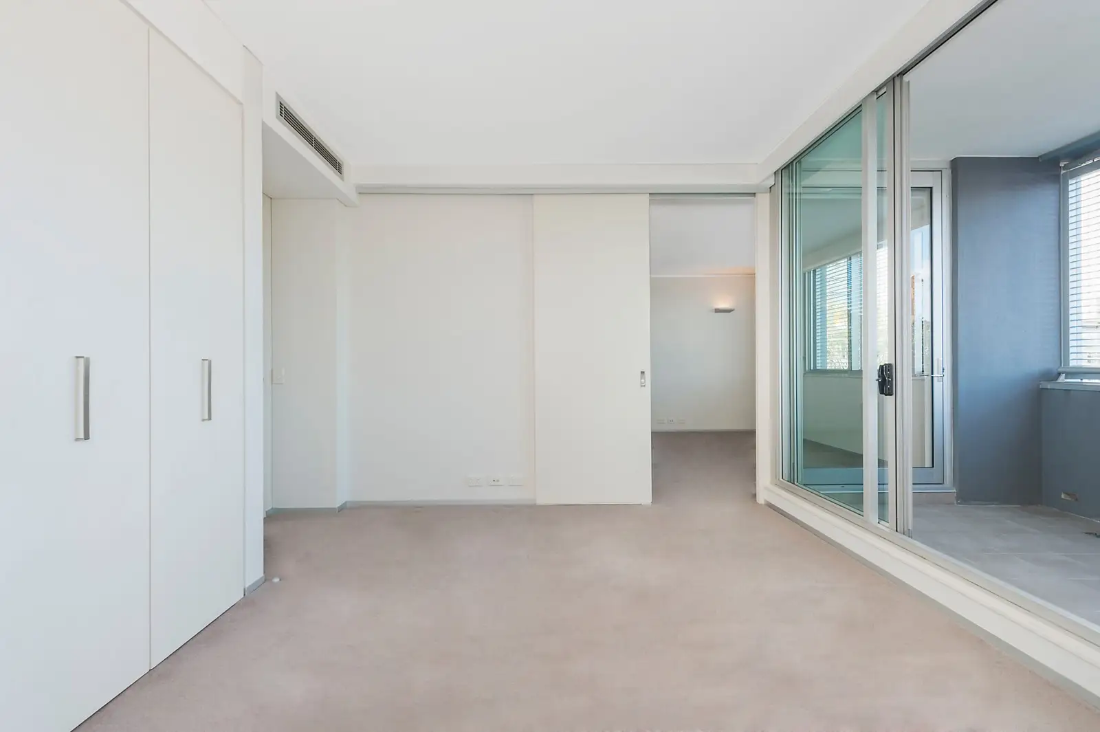 302/38 Hickson Road, Sydney Sold by Sydney Sotheby's International Realty - image 3