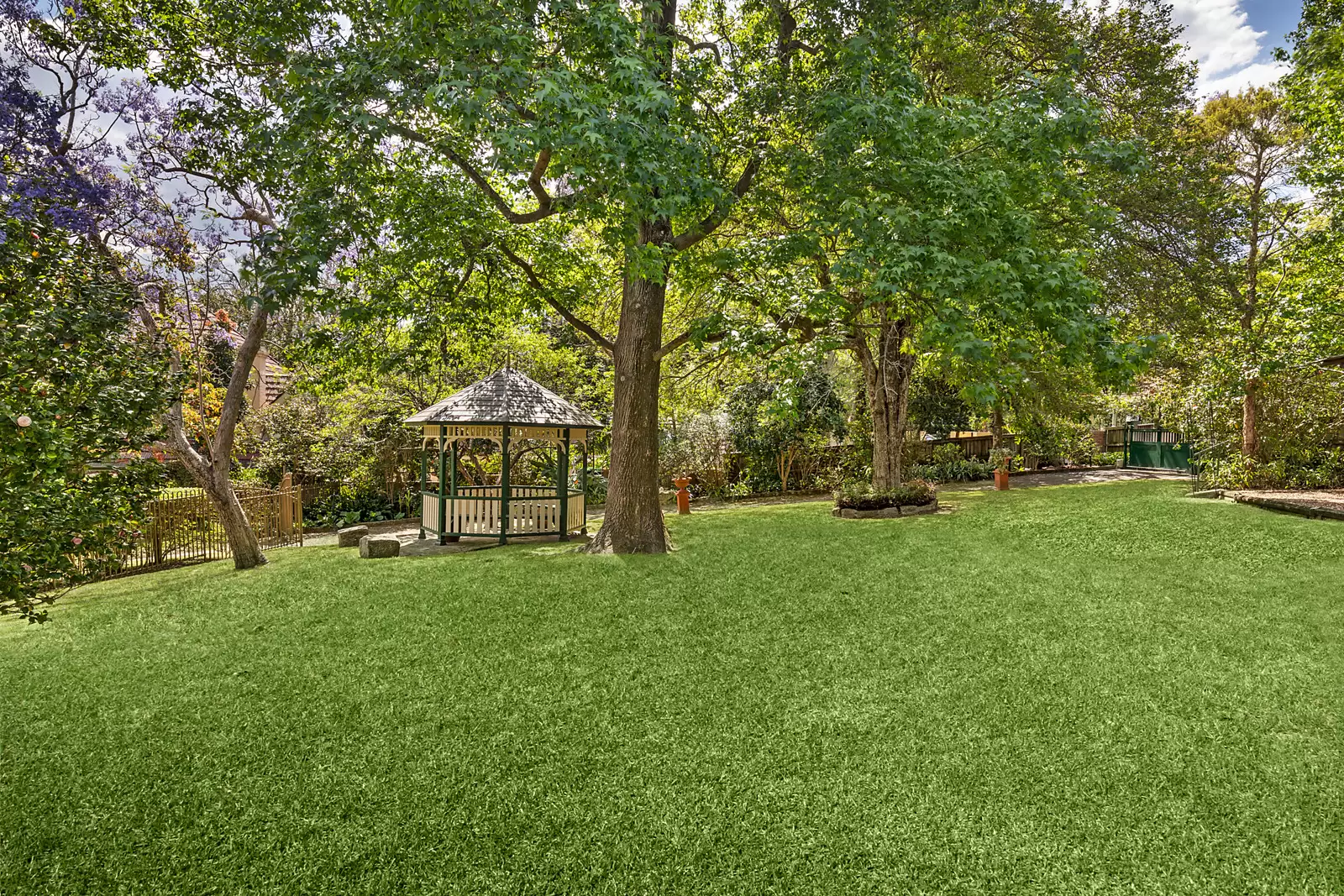 1 Wybalena Road, Hunters Hill Sold by Sydney Sotheby's International Realty - image 15