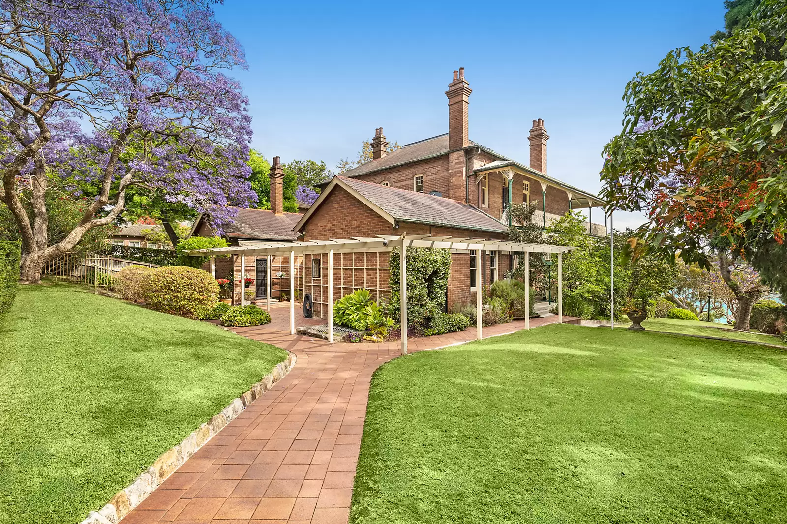 1 Wybalena Road, Hunters Hill Sold by Sydney Sotheby's International Realty - image 7