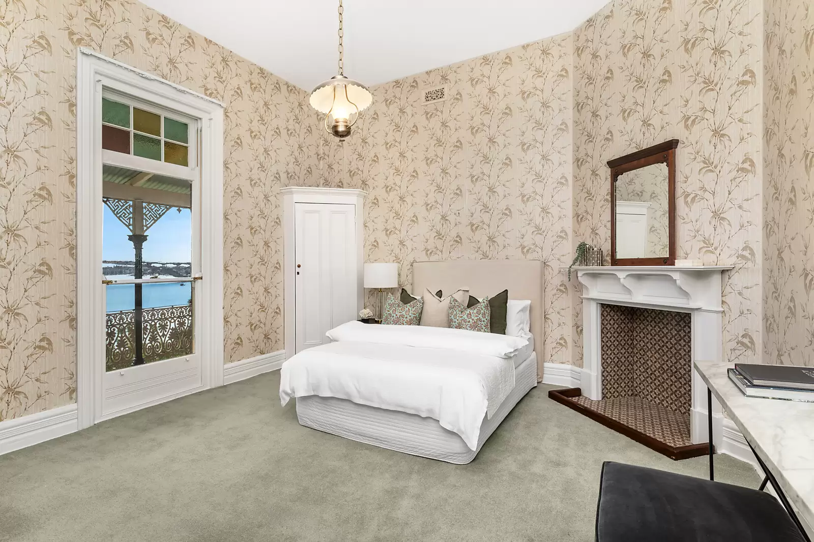 1 Wybalena Road, Hunters Hill Sold by Sydney Sotheby's International Realty - image 9