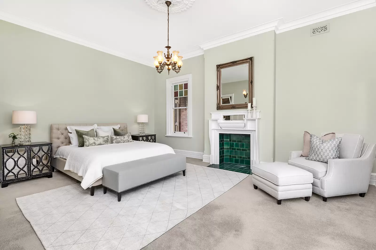 1 Wybalena Road, Hunters Hill Sold by Sydney Sotheby's International Realty - image 8