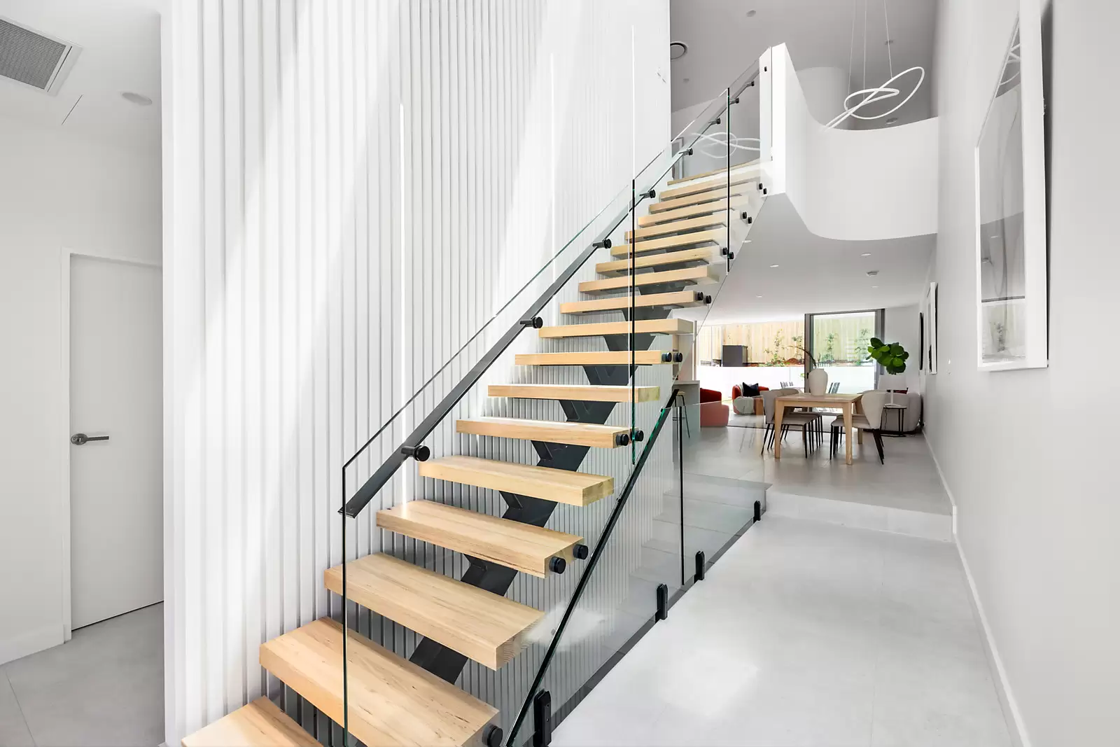 106 Mons Avenue, Maroubra Sold by Sydney Sotheby's International Realty - image 8