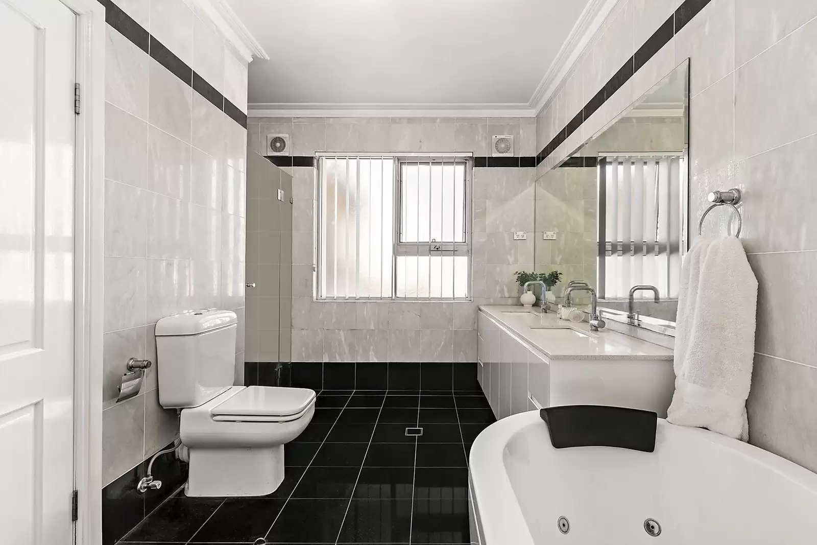 6 Vanston Parade, Sandringham Sold by Sydney Sotheby's International Realty - image 10