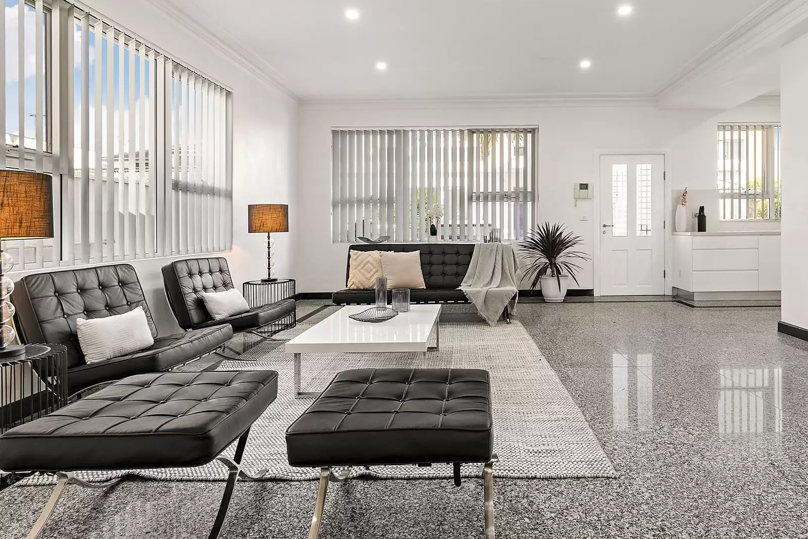 6 Vanston Parade, Sandringham Sold by Sydney Sotheby's International Realty - image 4