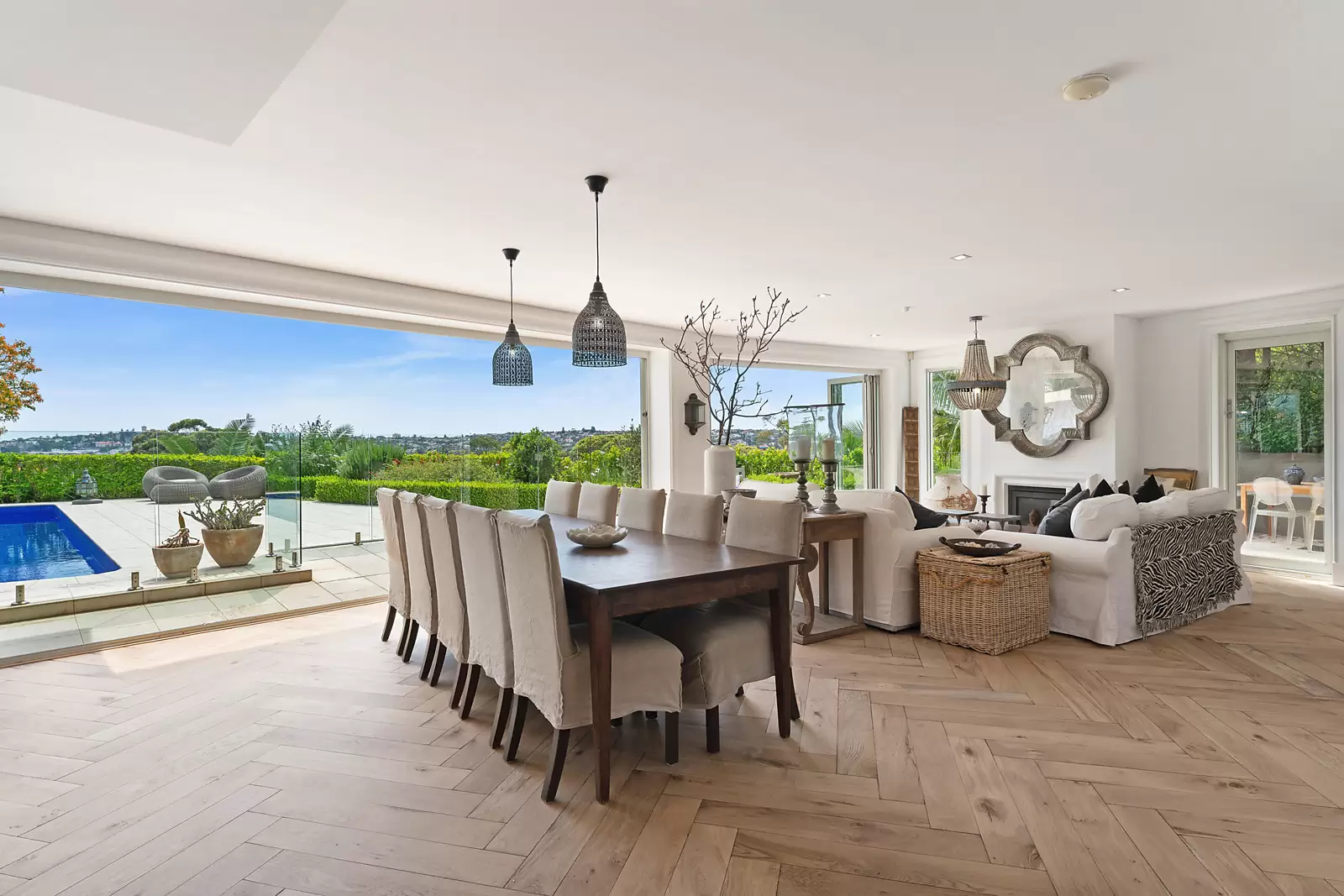 Residence 1/15 Benelong Crescent, Bellevue Hill Sold by Sydney Sotheby's International Realty - image 4