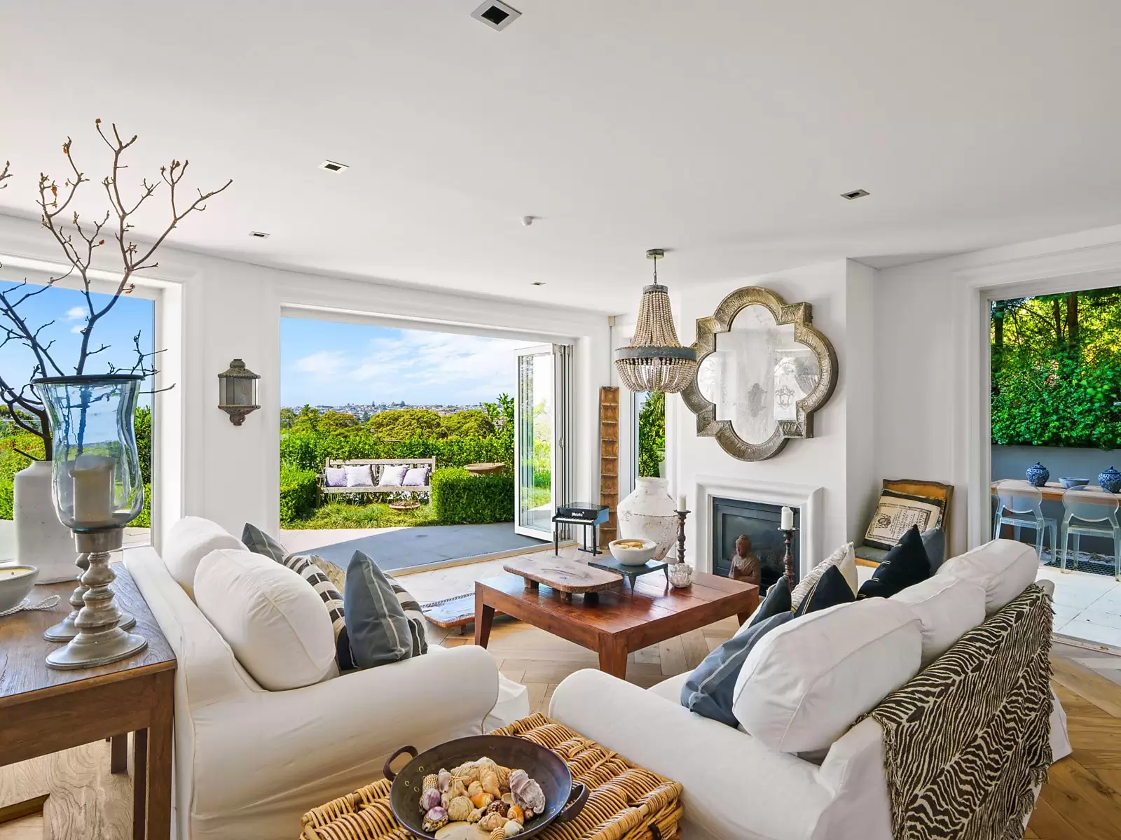 Residence 1/15 Benelong Crescent, Bellevue Hill Sold by Sydney Sotheby's International Realty - image 6