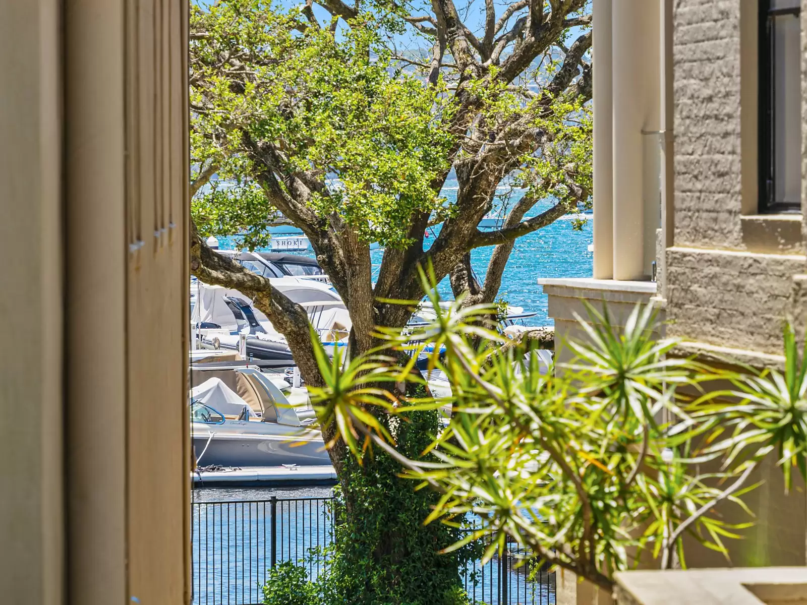 16 Pearce Street, Double Bay Sold by Sydney Sotheby's International Realty - image 3