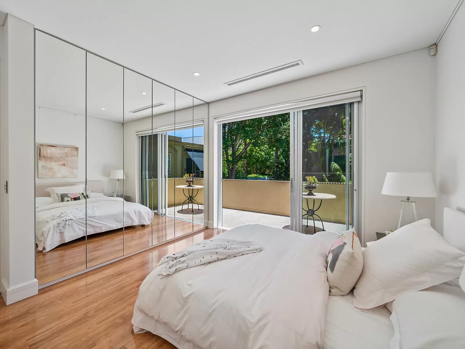 16 Pearce Street, Double Bay Sold by Sydney Sotheby's International Realty - image 21
