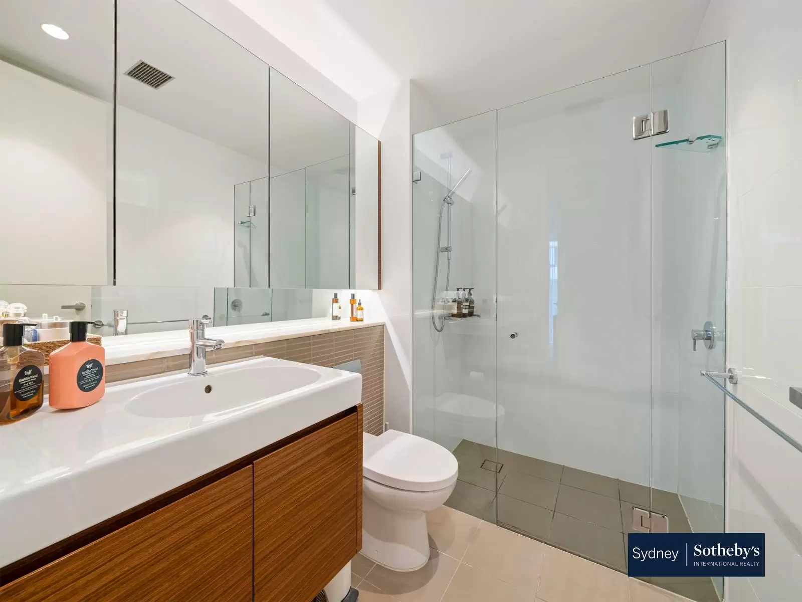 3312/12 Neild Avenue, Rushcutters Bay Leased by Sydney Sotheby's International Realty - image 8