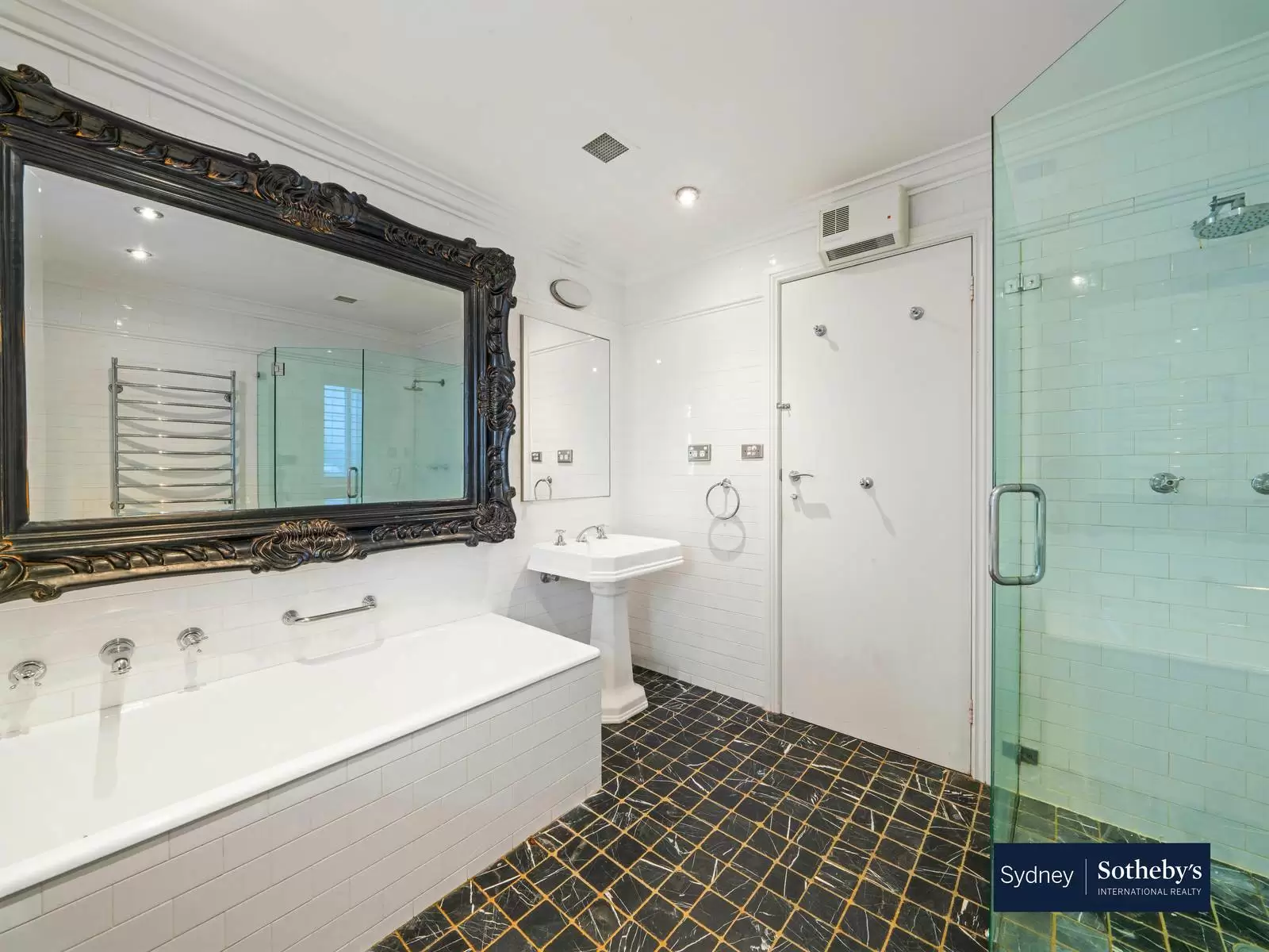 2/22 Etham Avenue, Darling Point Leased by Sydney Sotheby's International Realty - image 6