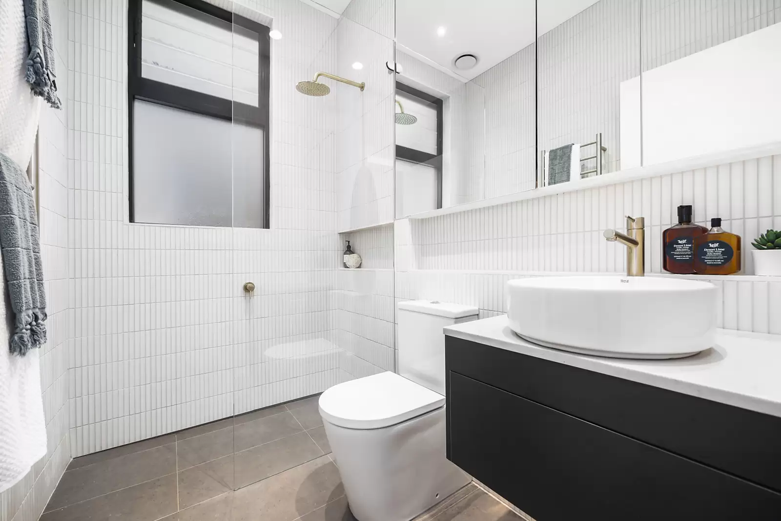 8 Stephen Street, Bondi Sold by Sydney Sotheby's International Realty - image 6