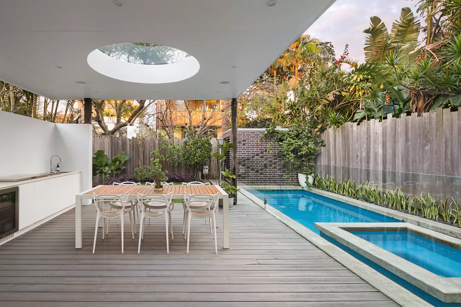 16 Douglas Street, Clovelly Sold by Sydney Sotheby's International Realty - image 6