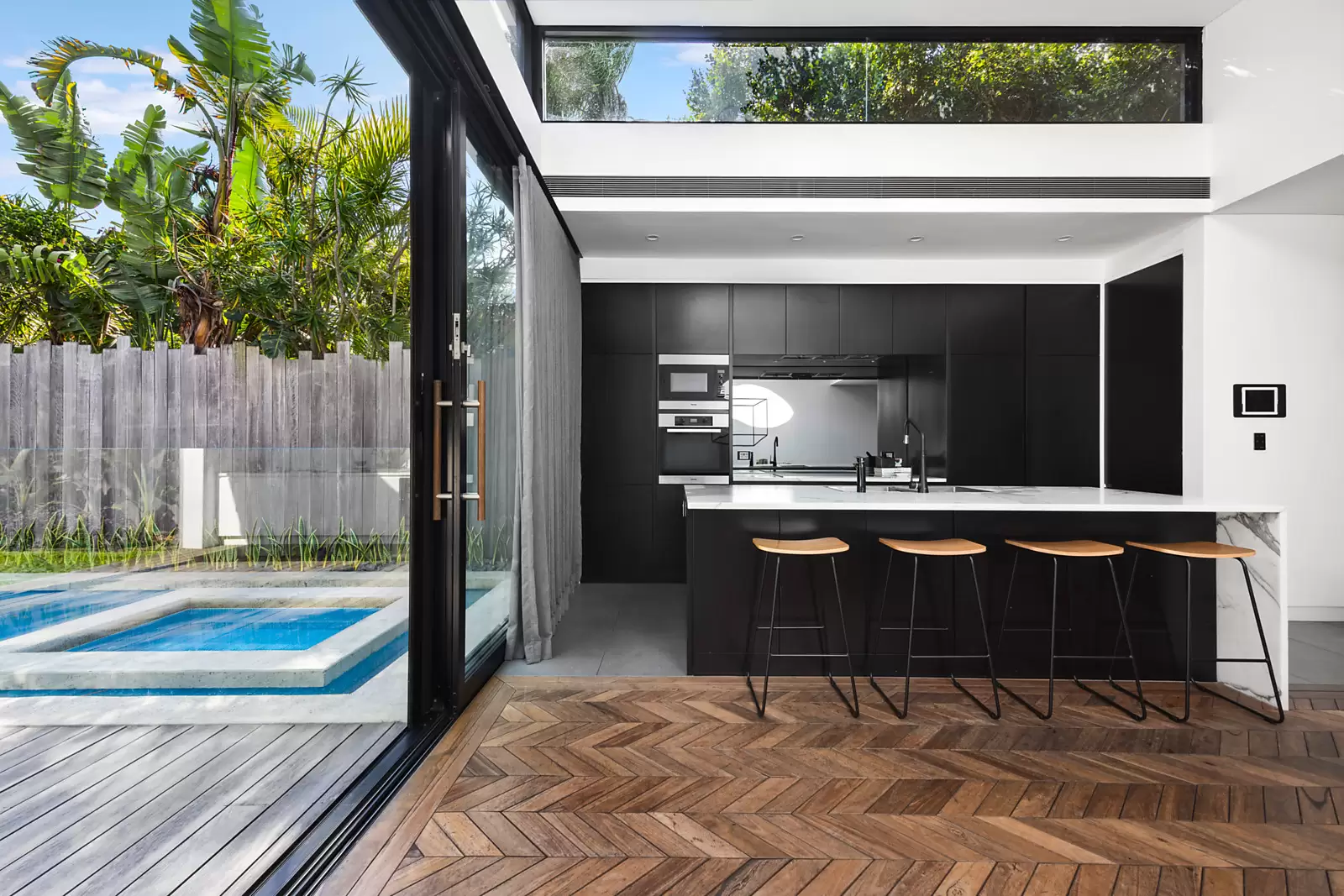 16 Douglas Street, Clovelly Sold by Sydney Sotheby's International Realty - image 3