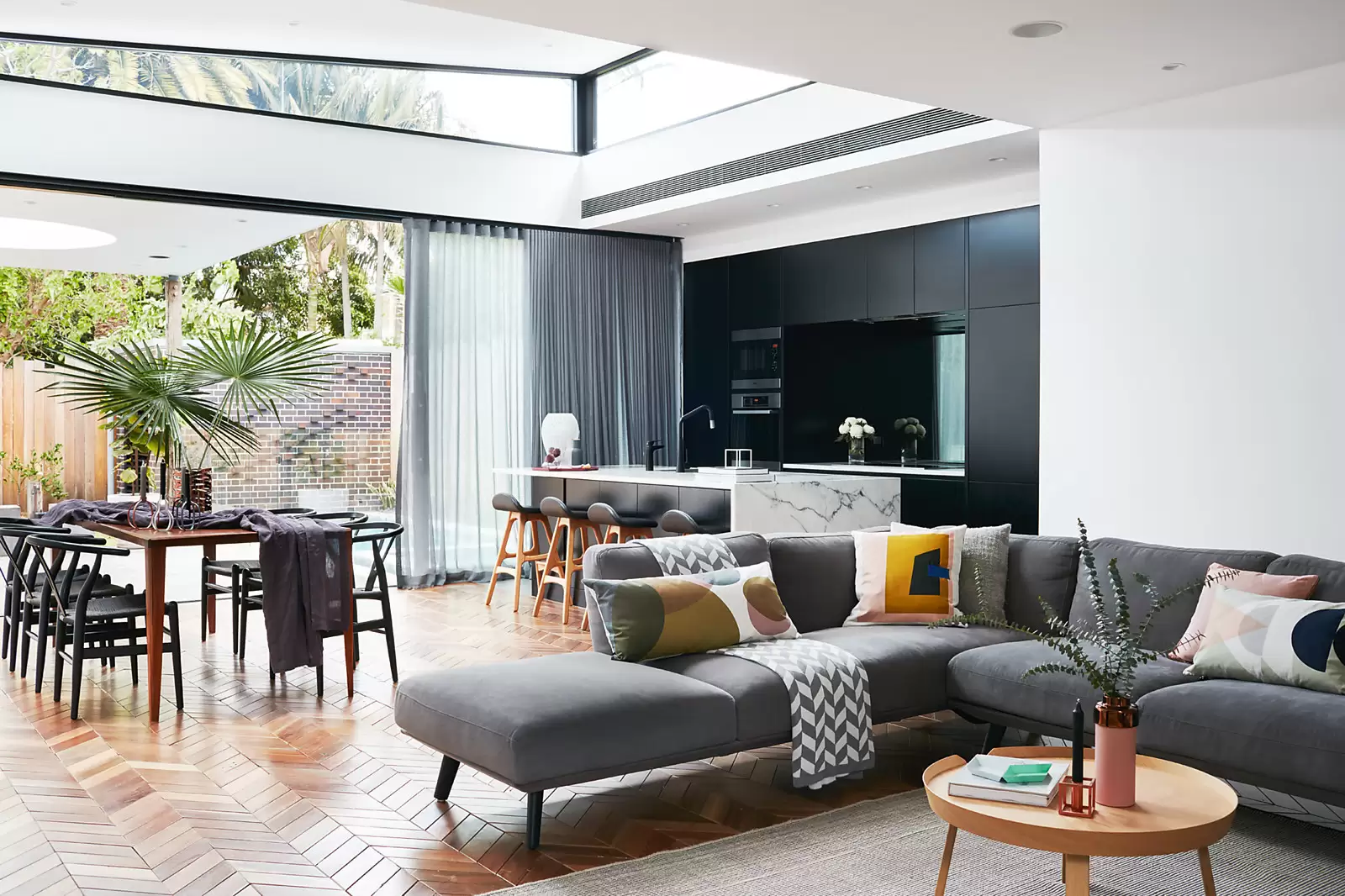 16 Douglas Street, Clovelly Sold by Sydney Sotheby's International Realty - image 4