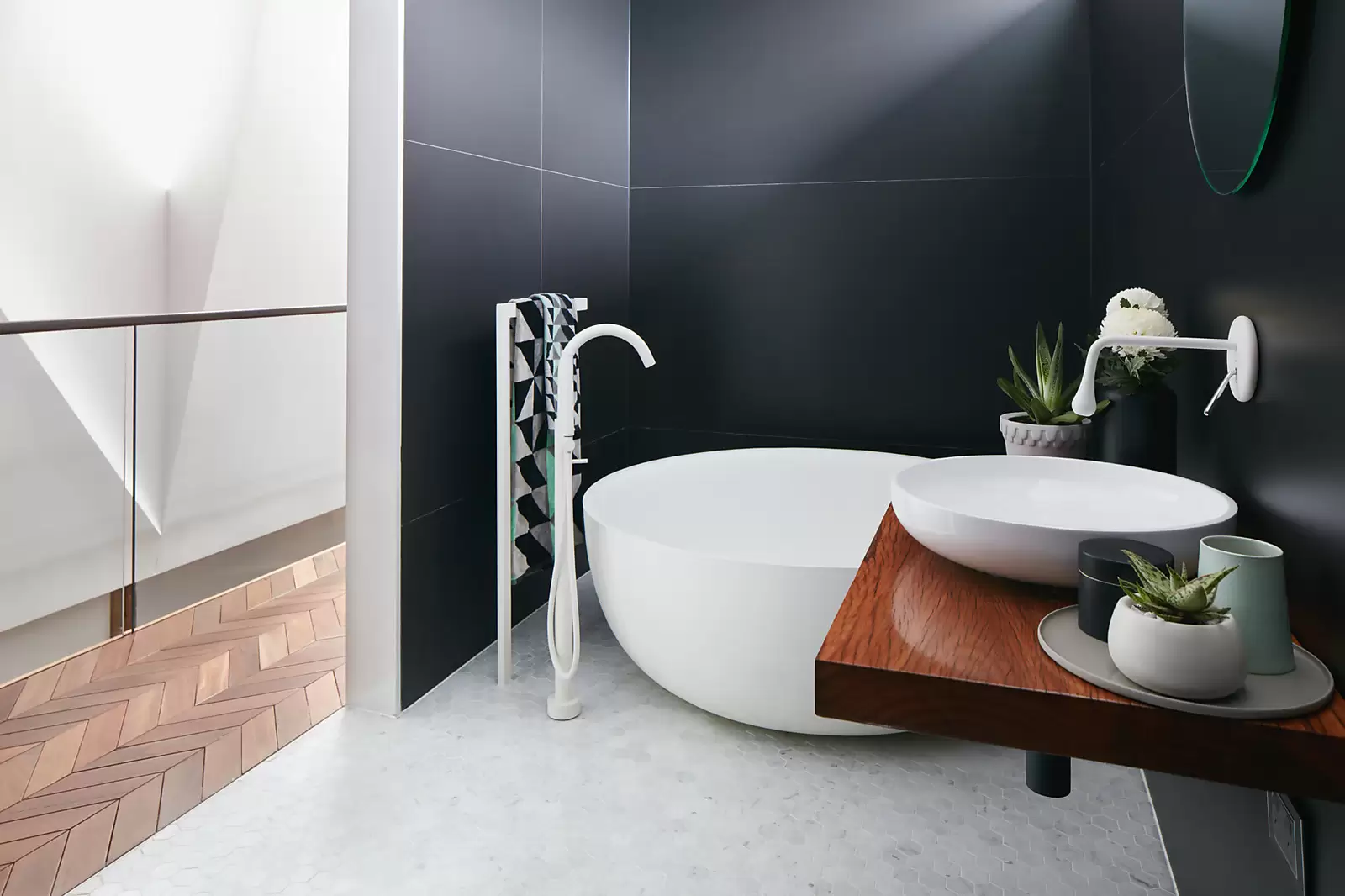 16 Douglas Street, Clovelly Sold by Sydney Sotheby's International Realty - image 12